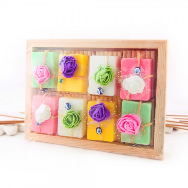 GIFTED SOAP WITH 8 BOXES GIFTED SOAP WITH 8 BOXES